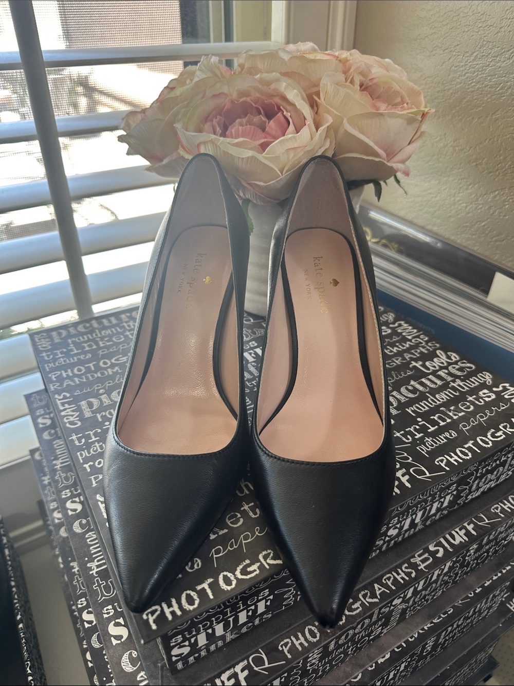 Kate Spade Vivian black leather pumps size 5.5